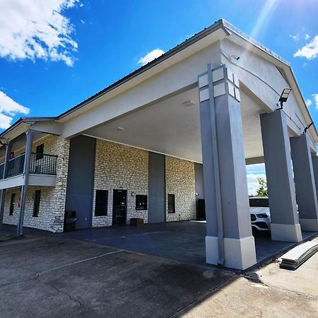 Scottish Inn & Suites Wharton エクステリア 写真
